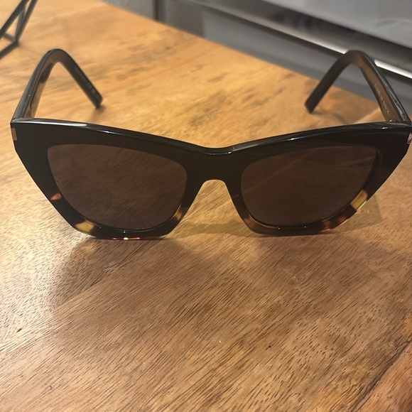 Ysl Tortoiseshell glasses - Picture 4 of 8